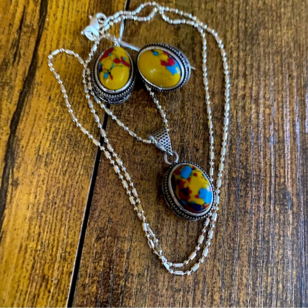 Rainbow Calsilcia Pendant Necklace and Earrings Jewelry Set
